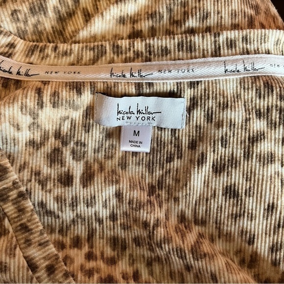 Nicole Miller Leopard Print T-Shirt Dress Size Medium - Picture 8 of 8